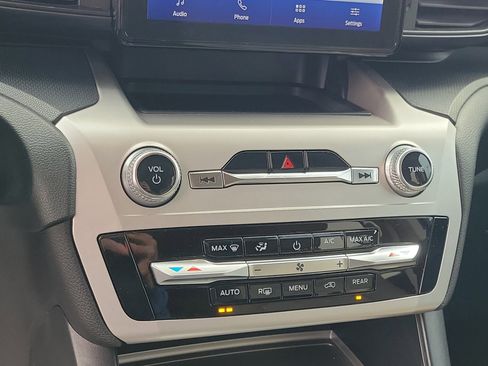 Used 2022 Ford Explorer 4WD image 27