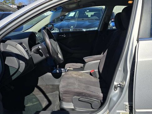 Used 2010 Nissan Altima 2.5 S image 12