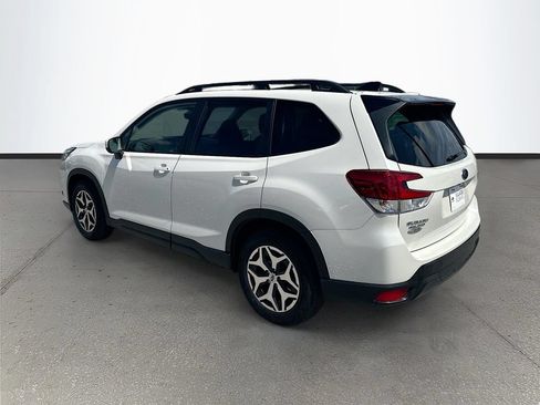 Used 2024 Subaru Forester Premium AWD/4WD image 5