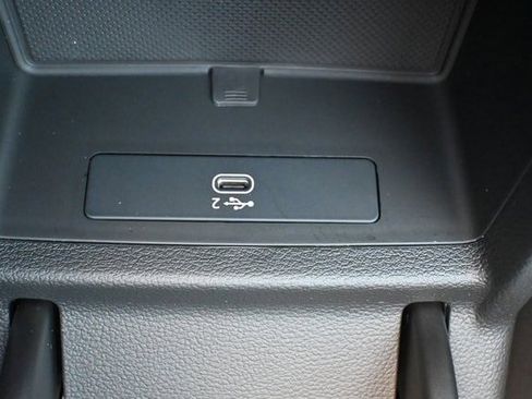 Used 2022 Audi A4 2.0T Premium Plus image 31