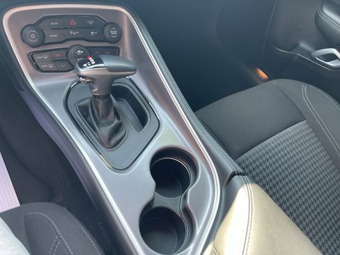 Used 2022 Dodge Challenger SXT w/ Driver Convenience Group image 25