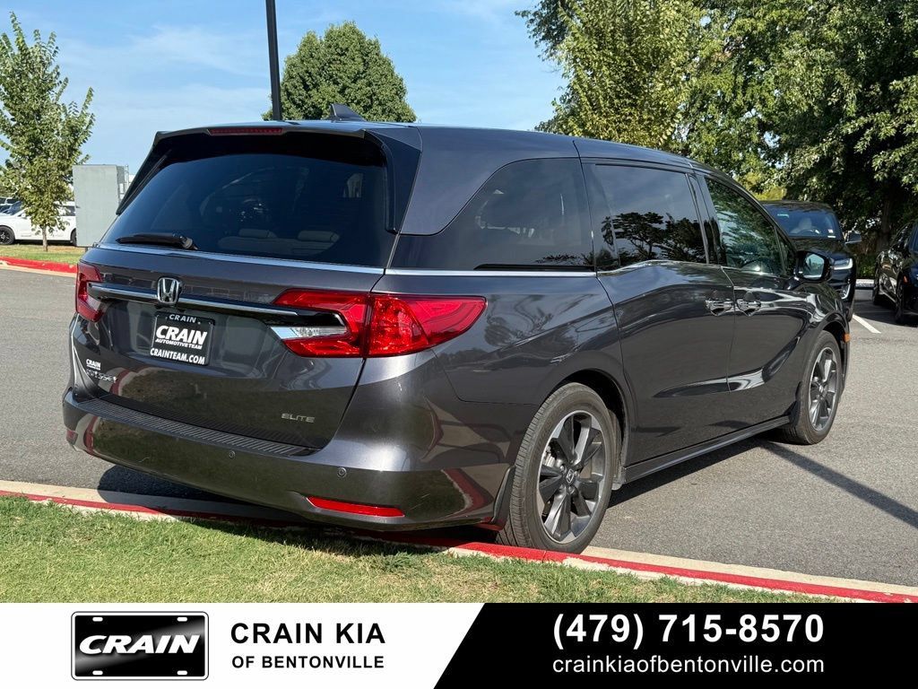Used 2024 Honda Odyssey Elite image 7