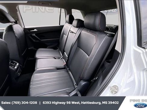 Used 2024 Volkswagen Tiguan Wolfsburg Edition image 19