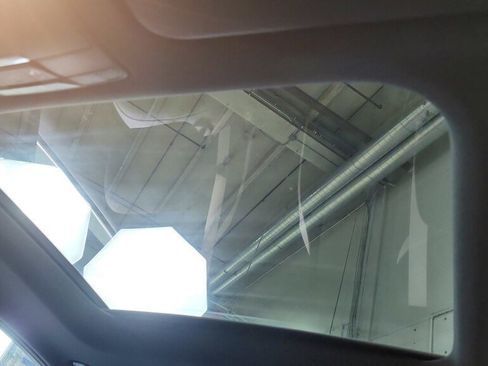 Used 2015 Mercedes-Benz C 63 AMG S image 15