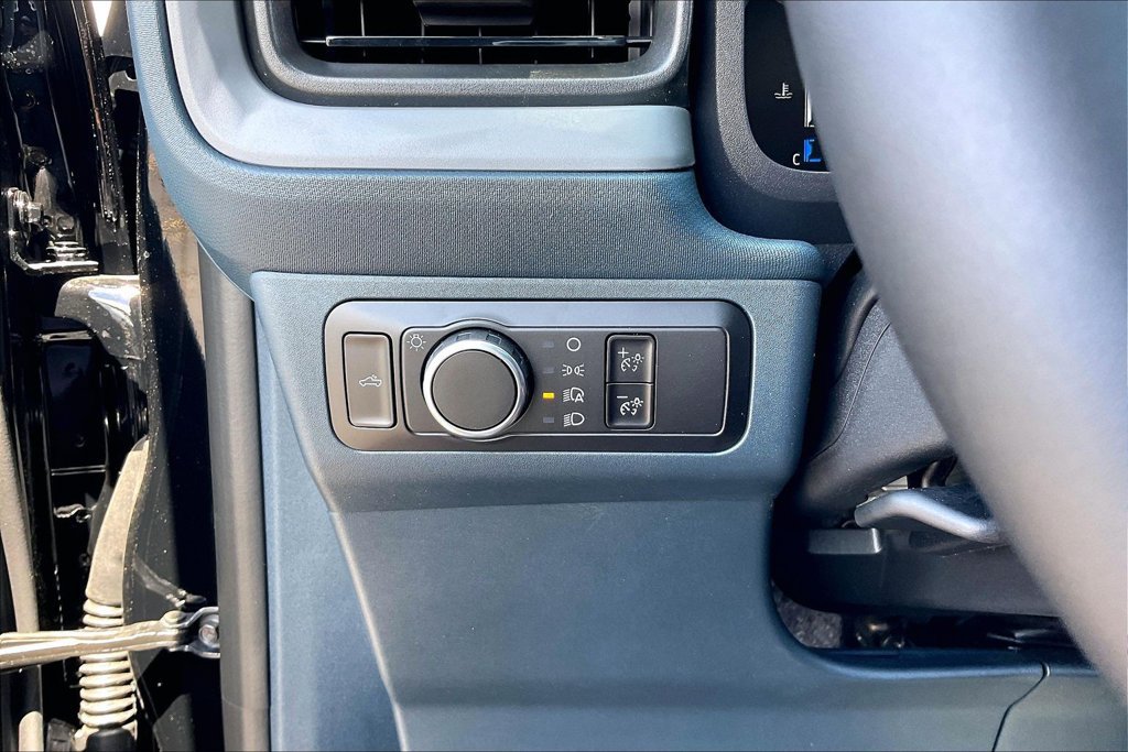 New 2026 Ford Maverick Tremor AWD/4WD image 36