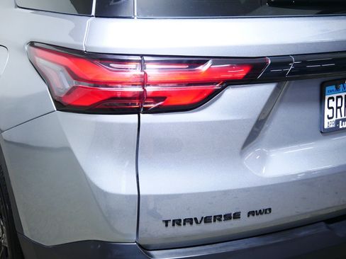 Certified 2023 Chevrolet Traverse LT w/ Midnight/Sport Edition AWD/4WD image 17
