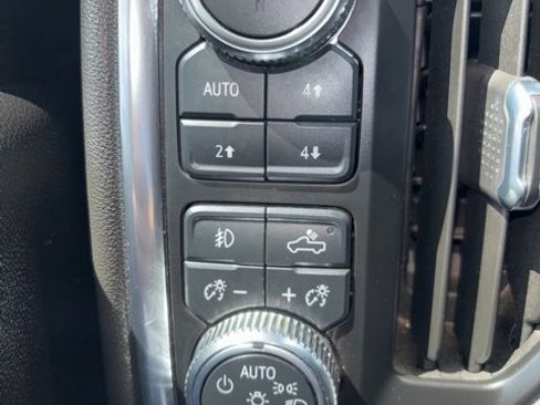 Used 2023 GMC Sierra 2500 AT4 w/ Gooseneck/5TH Wheel Package image 12