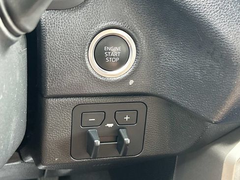 Used 2023 Toyota Tundra SR5 w/ SR5 Convenience Package AWD/4WD image 37