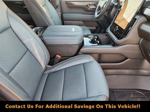 New 2026 GMC Yukon XL AT4 w/ AT4 Premium Package image 10