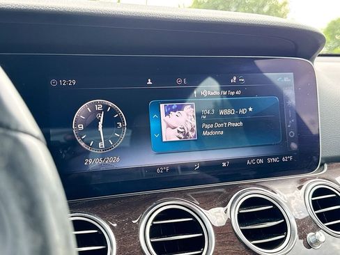 Used 2020 Mercedes-Benz E 350 Sedan image 25