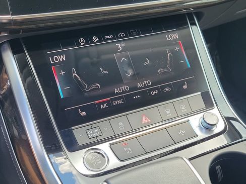 Used 2024 Audi Q7 3.0T Premium Plus AWD/4WD image 25