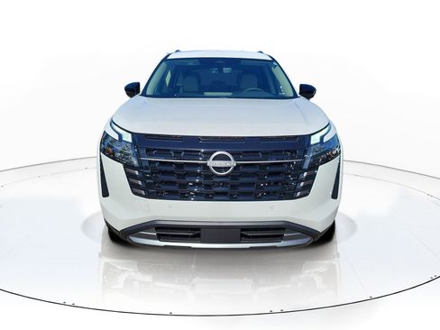 New 2026 Nissan Pathfinder SL AWD/4WD image 2