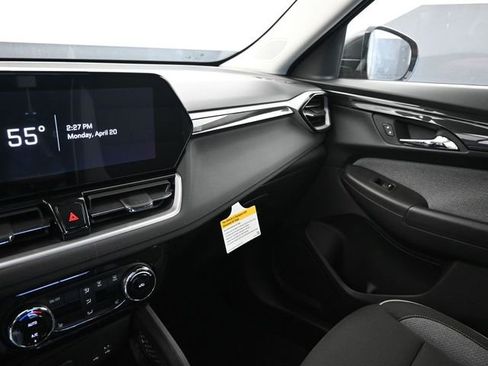 New 2026 Chevrolet TrailBlazer LT w/ Convenience Package image 17