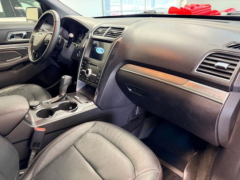 Used 2017 Ford Explorer Sport w/ Equipment Group 401A image 33