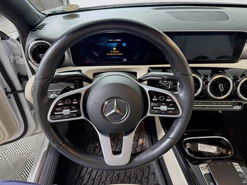 Used 2020 Mercedes-Benz A 220 4MATIC image 16