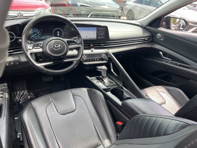 Used 2023 Hyundai Elantra Limited w/ Cargo Package FWD image 13