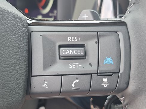New 2026 Nissan Pathfinder SL FWD image 32