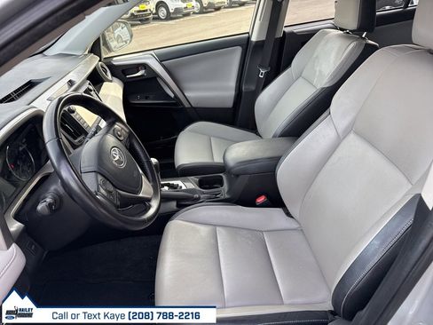 Used 2016 Toyota RAV4 Limited image 18