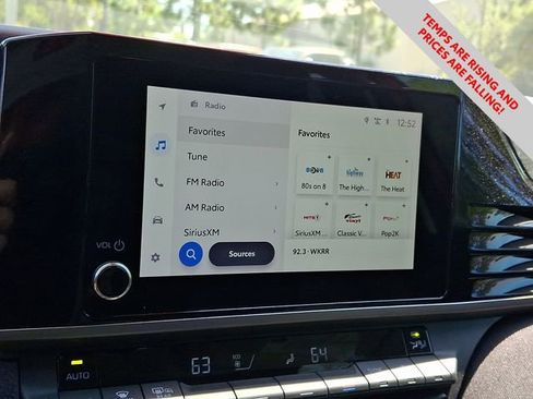 Used 2025 Toyota Camry LE image 18