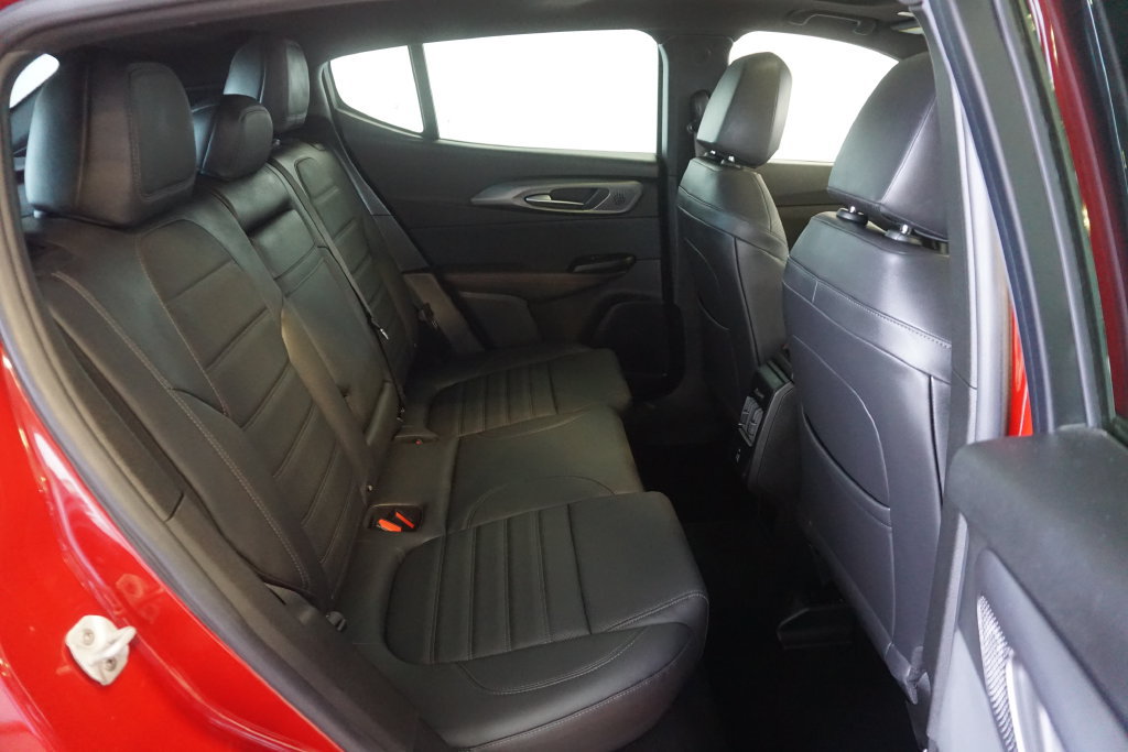 Used 2024 Dodge Hornet R/T Plus w/ R/T Blacktop Package AWD/4WD image 27