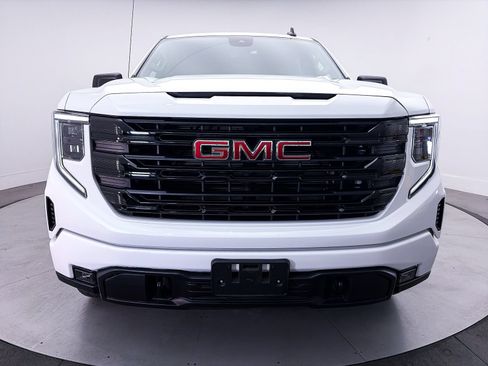 Used 2024 GMC Sierra 1500 Elevation w/ X31 Off-Road Package AWD/4WD image 13