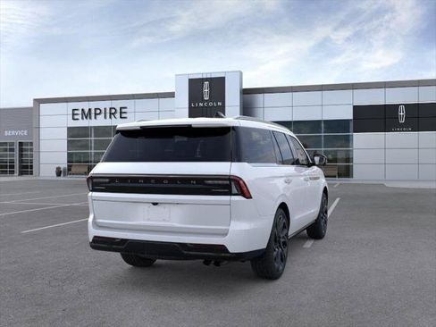 New 2026 Lincoln Navigator Reserve AWD/4WD image 8