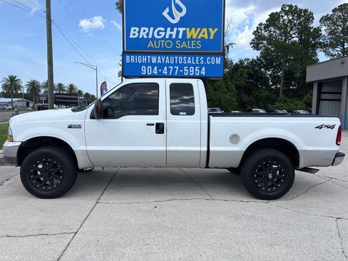 Used 2004 Ford F250 XLT AWD/4WD image 2