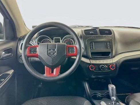 Used 2019 Dodge Journey SE w/ Blacktop Package FWD image 21