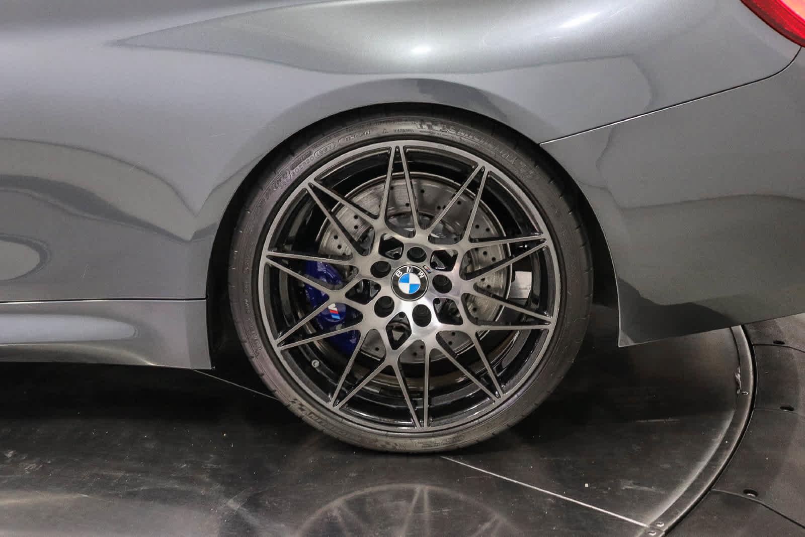 Used 2020 BMW M4 Coupe w/ Competition Package RWD image 11