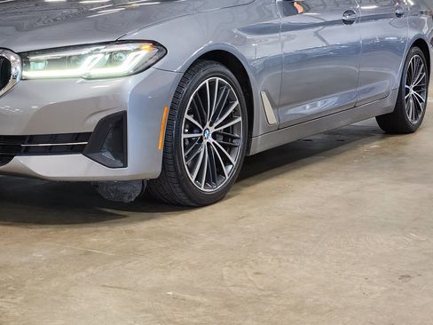 Used 2023 BMW 530i w/ Premium Package image 17