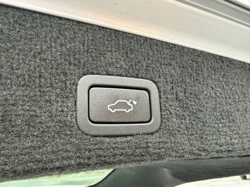 Used 2016 Volvo XC70 T5 Platinum w/ Climate Package AWD/4WD image 25