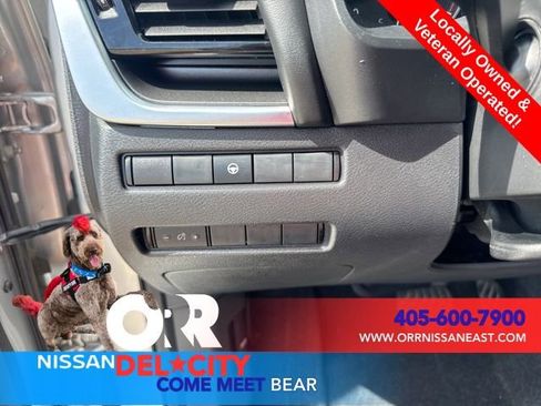 Used 2022 Nissan Rogue SV FWD image 24