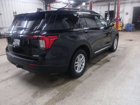 Certified 2025 Ford Explorer Active image 25