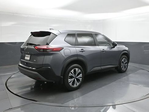 Used 2023 Nissan Rogue SV FWD image 8