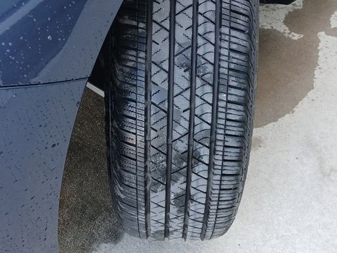 Used 2025 Acura RDX image 18