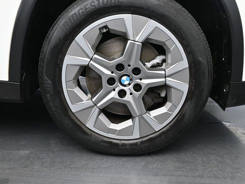 Used 2023 BMW X1 xDrive28i w/ Convenience Package AWD/4WD image 10