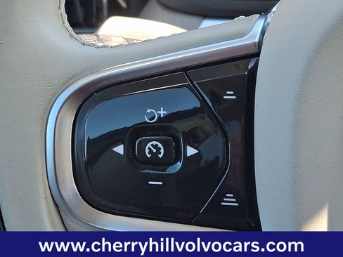 Certified 2023 Volvo XC60 B5 Plus w/ Climate Package image 21