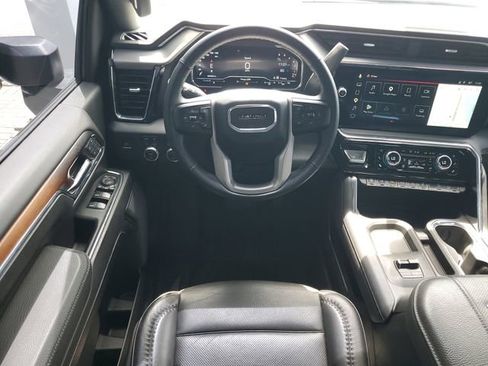 Used 2024 GMC Sierra 3500 Denali w/ Denali Reserve Package AWD/4WD image 31