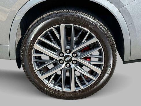 Used 2025 Cadillac XT6 Sport w/ Platinum Package AWD/4WD image 13