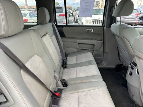 Used 2014 Honda Pilot LX image 29