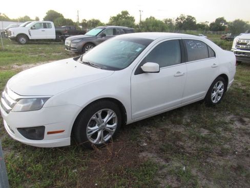 Used 2012 Ford Fusion SE FWD image 3