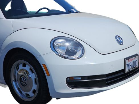 Used 2015 Volkswagen Beetle 1.8T FWD image 9