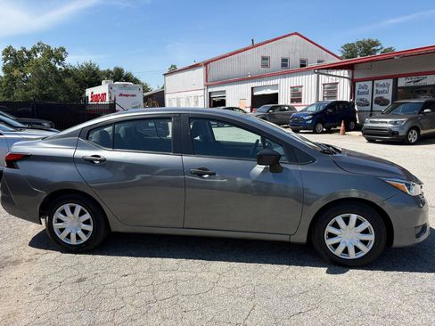 Used 2023 Nissan Versa S w/ Trunk Package FWD image 4
