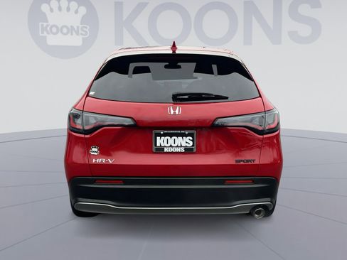 Used 2023 Honda HR-V Sport image 5