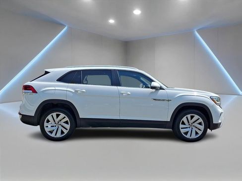 Used 2023 Volkswagen Atlas Cross Sport SE w/ Panoramic Sunroof Package AWD/4WD image 4