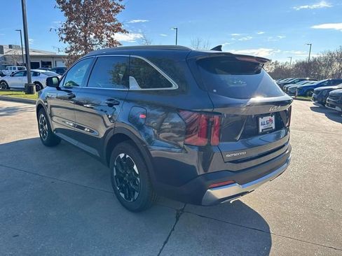 New 2026 Kia Sorento S w/ S Panoramic Sunroof Package image 6