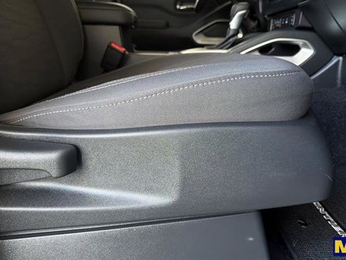 Used 2022 Nissan Frontier SV RWD image 21