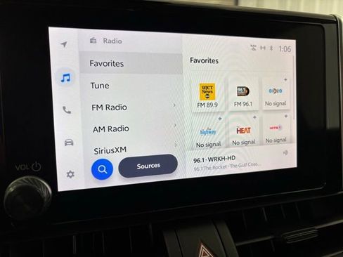 Used 2023 Toyota RAV4 LE image 17
