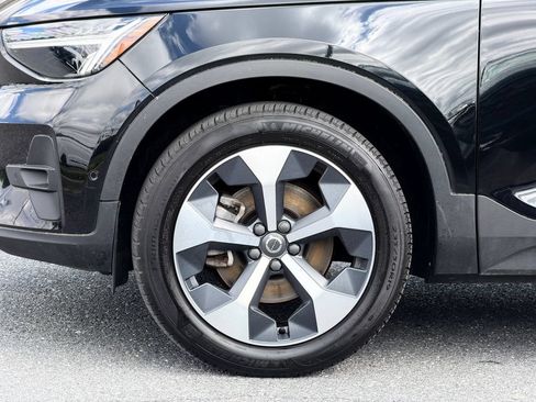 Certified 2023 Volvo XC40 B5 Plus w/ Driver Assist Package AWD/4WD image 7