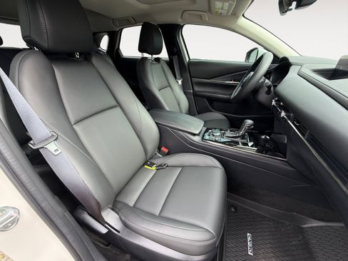 Used 2025 MAZDA CX-30 AWD 2.5 S w/ Preferred Package image 19